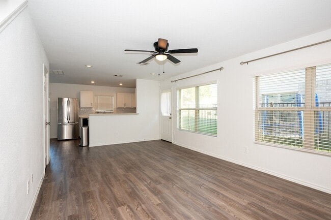 Photo - 5403 Rosser Ruby Way