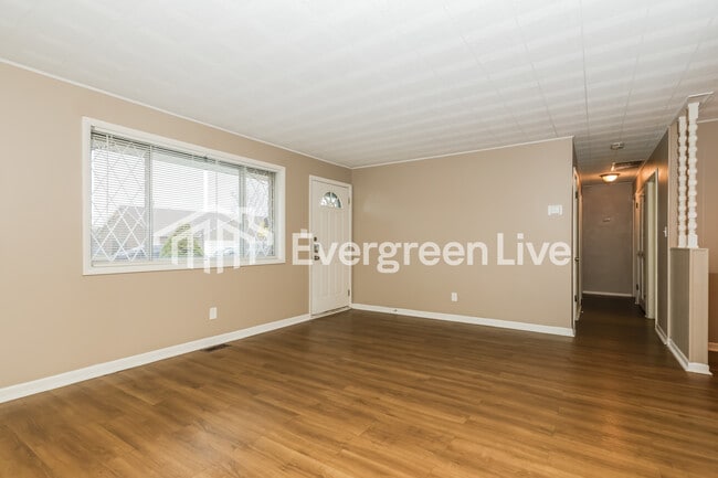 Photo - 603 W Martindale Rd