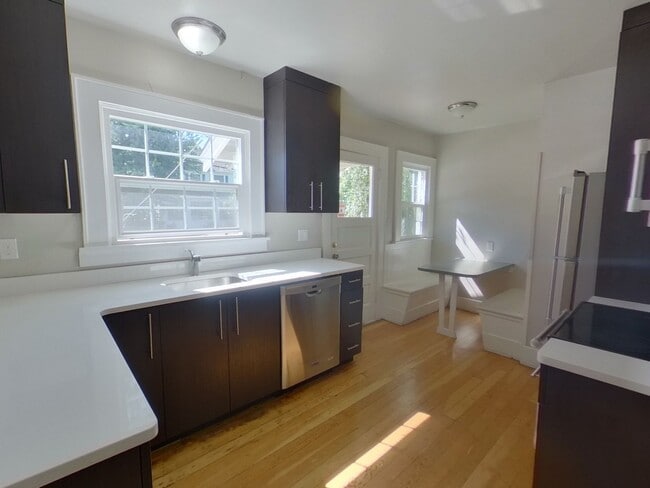 Photo - 2217-2219 NW Van Buren Ave Unit 2219 NW Van Buren Ave