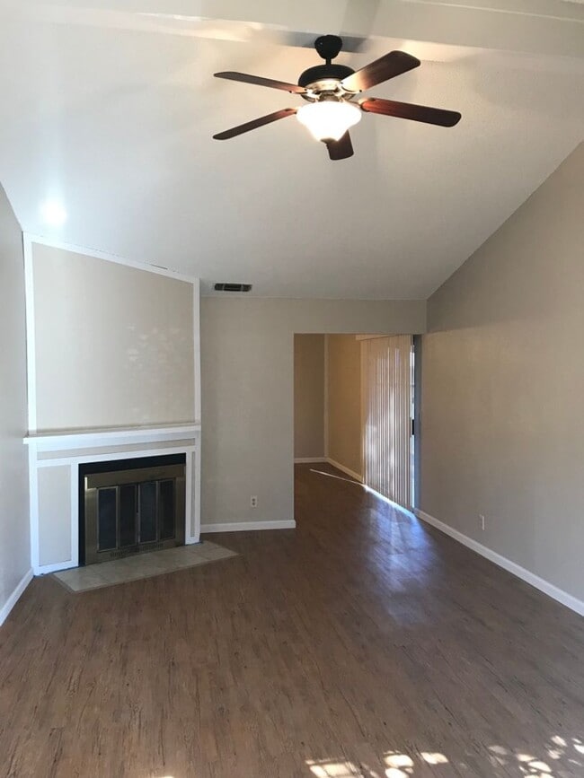 Photo - Fair Oaks 2bd/2ba Duplex with Garage