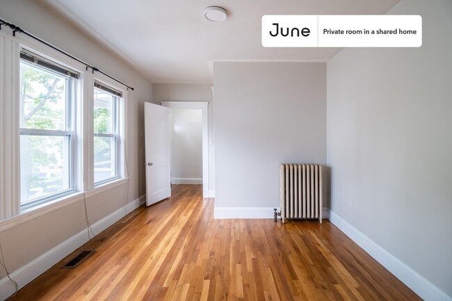 Photo - Room in Shared 4 bed/1 bath home Unidad A