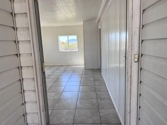 1288 Pima Way