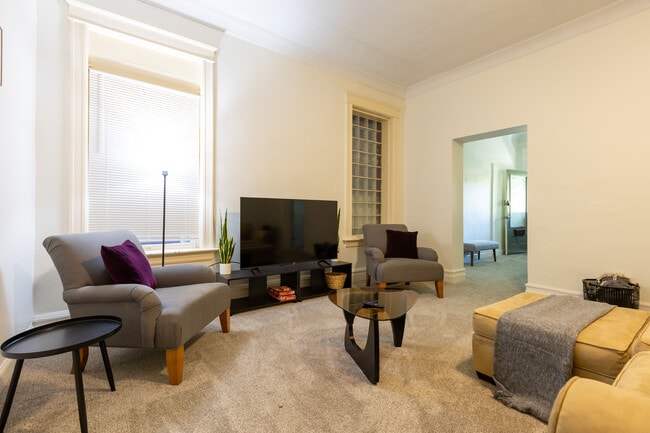 Photo - 4374 W Pine Blvd