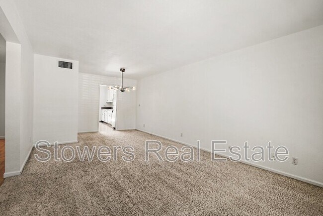 Photo - 1714 Parkside Dr