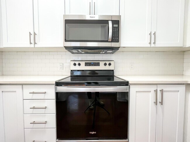 Photo - 70 Martinbrook Link NE