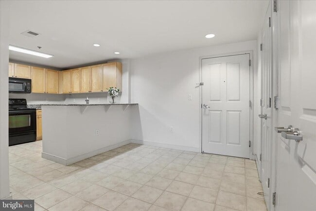 Photo - 777 7th St NW Unit 732