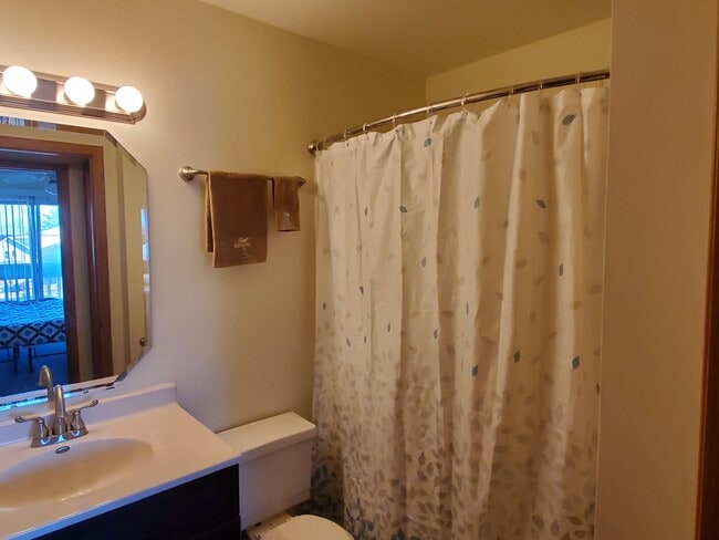 Photo - 705 S 1st St