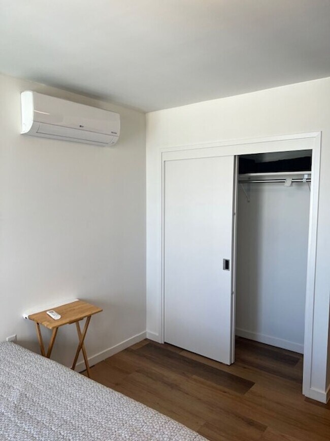 Photo - Studio at Park on Keeaumoku Unidad 2408R