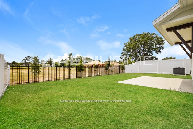 Photo - 8057 Patagonia Dr