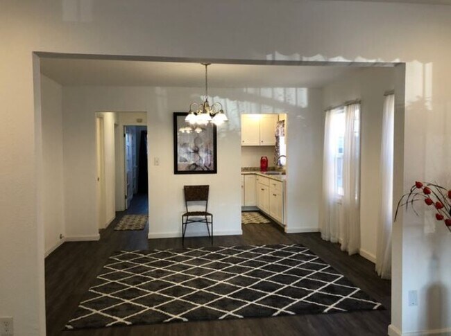 Photo - 3102 Raymond Ave