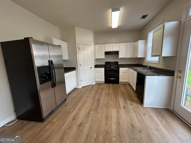 Photo - 3051 Kentmere Dr