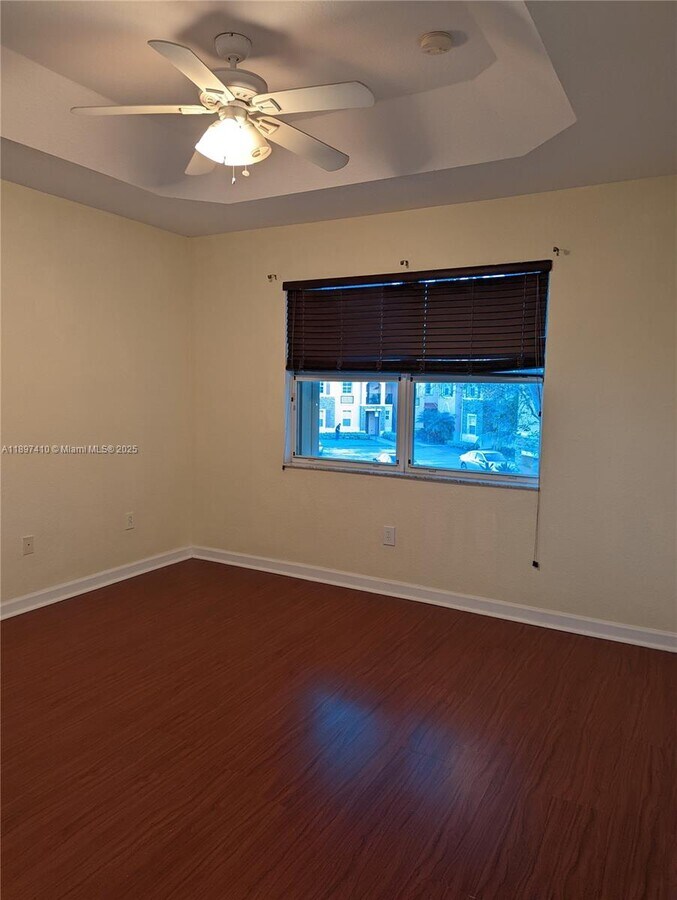 Photo - 3320 NE 13th Cir Dr Unit 201