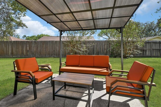 Photo - 14102 Sylvia Dr