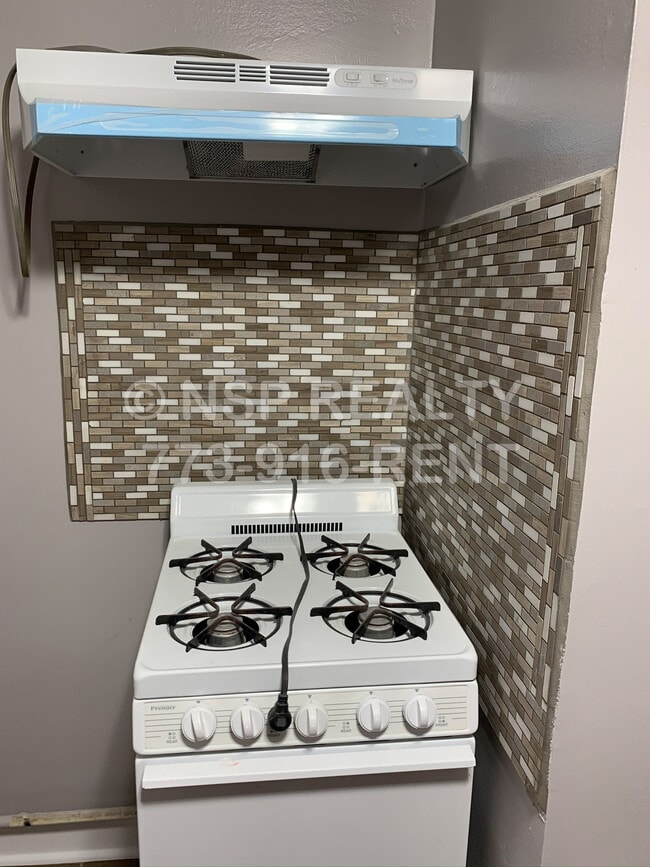 Photo - 9610 Ivanhoe Ave Unit 2