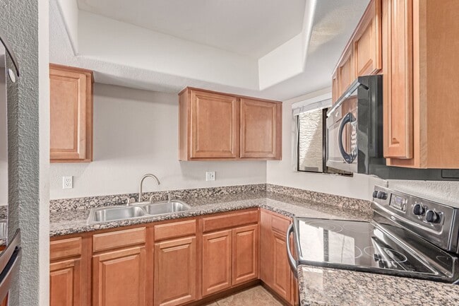 Awesome 2-Level Condo in Prime Scottsdale ... - Awesome 2-Level Condo in Prime Scottsdale ...