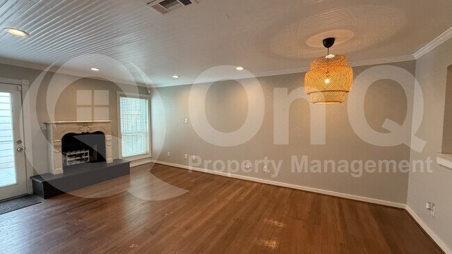 Photo - 5505 Live Oak St