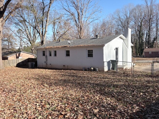 Photo - 2567 Bob White Ln