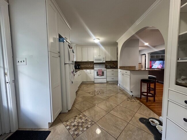 128 Groton Rd