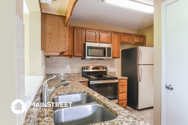 Photo - 2247 Peter Dr