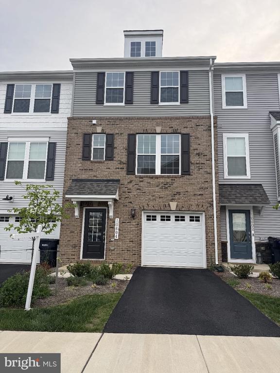 Photo - 10604 Sheffield Gln Ln Townhome
