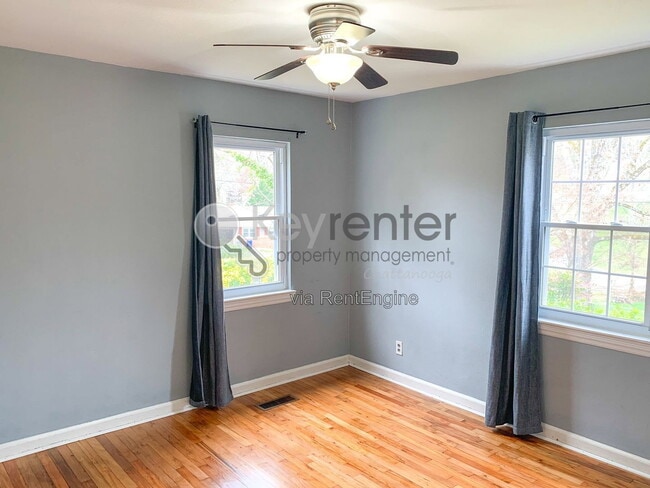1410 Elm St