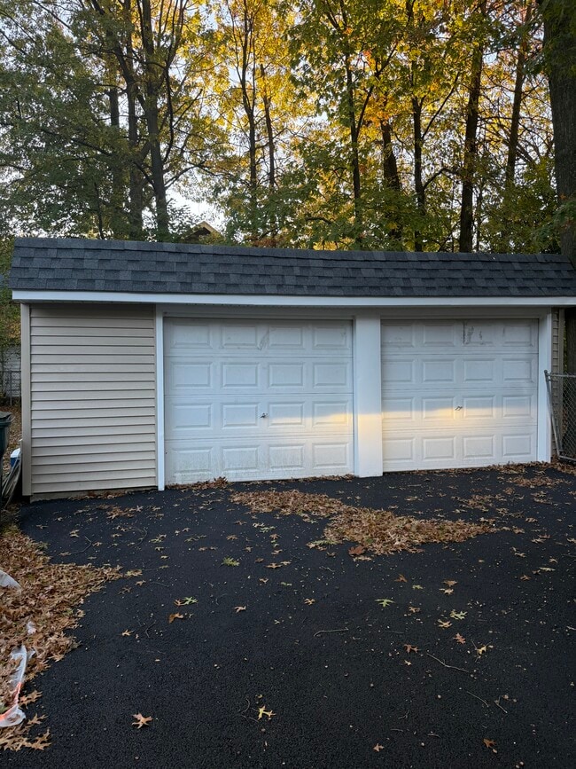 Photo - 874 Ravine Dr