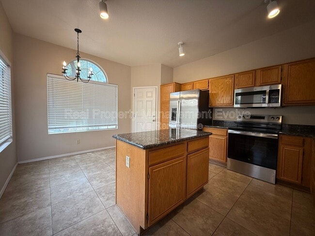 Photo - 6814 W Louise Dr