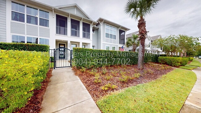 435 Crestview Dr