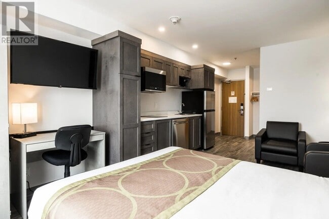 Photo - 175 Higgins Line Unit 209