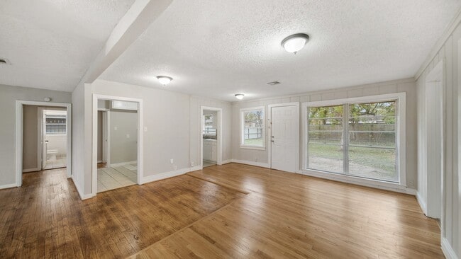 Photo - 8018 Sharondale Dr