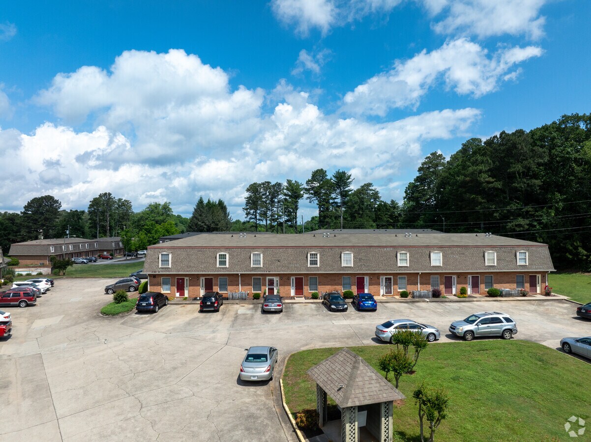 Photo - Oak Ridge Condominiums