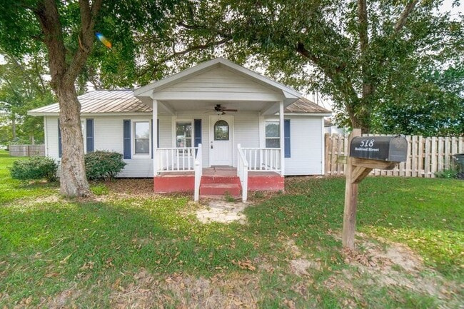 Photo - 518 Railroad St