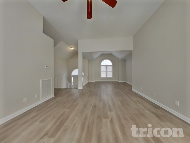 Photo - 4932 Tulip Grove Ln