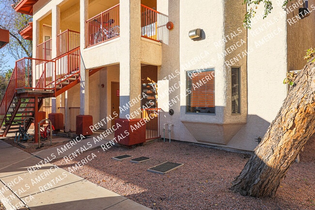 Photo - 510 W University Dr Unit 115