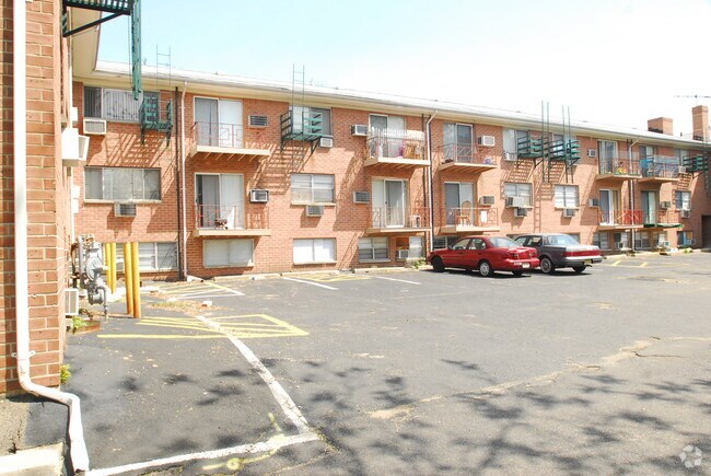 Photo - Lakeside apartments