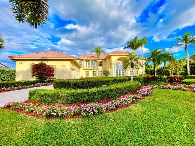 Photo - 17885 Fieldbrook Cir E Casa