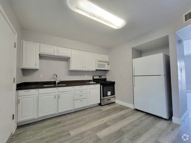 Building Photo - 1833 E Harvard St Unit 3 Rental