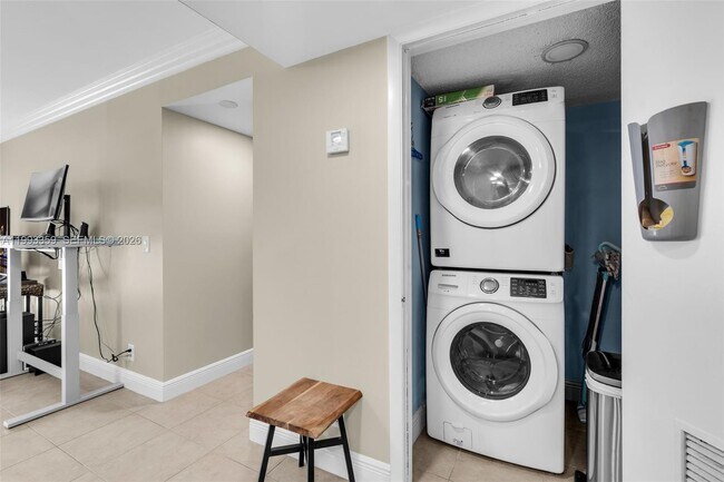 Photo - 10001 W Atlantic Blvd Unit 118