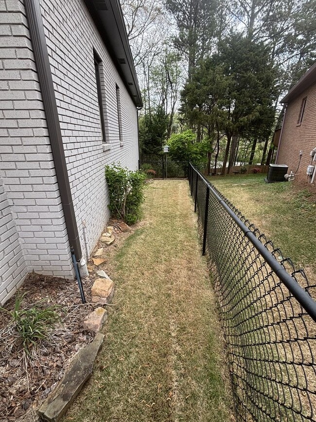 Photo - Spacious 3 Bed 2 Bath Home In Homewood With Large Basement