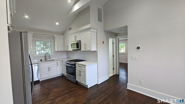 Photo - 38 Poe Ct