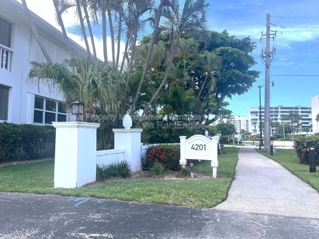 Photo - 4201 S Ocean Blvd Unit Apartment I3