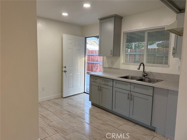 Photo - 5118 Lincoln Ave