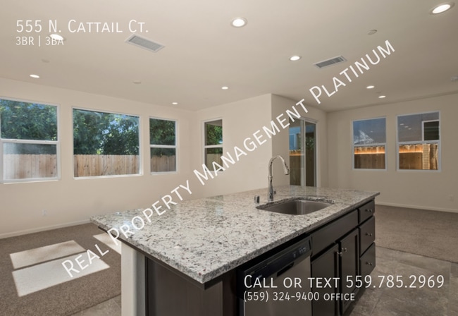 Photo - 667 N. Cattail Ct