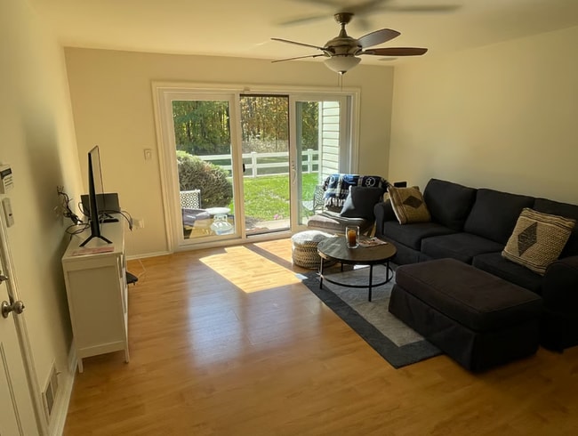 Photo - 49 Baldwin Ct