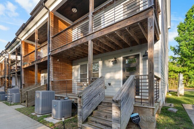 Photo - 849 Cherokee Ave