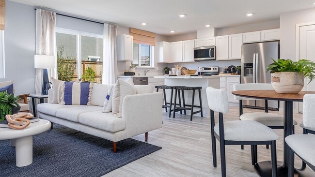 Photo - 4 Bed 2.5 Ba 2 Story 2 Car