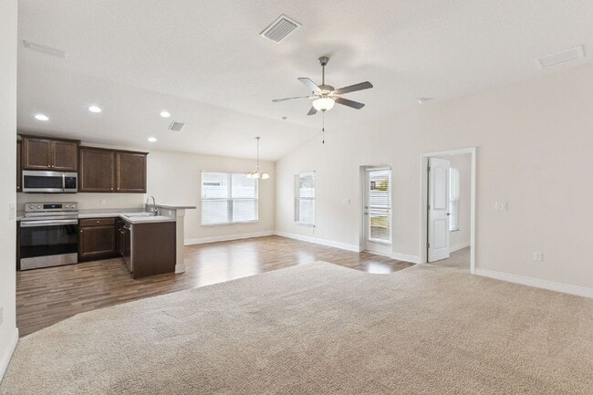 Photo - 458 Macon Dr