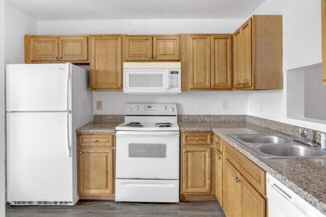 Photo - 7951 Southgate Blvd Unit F9