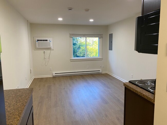 Photo - Pleasant Hill Apartments