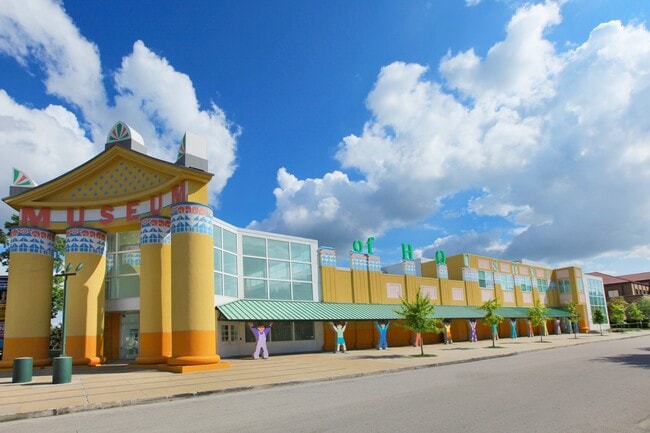 The Plaza Museum District